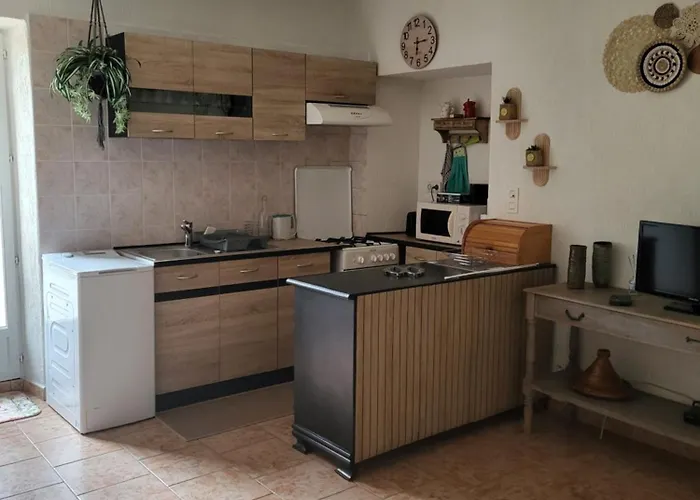 Casa San Salvadore * Favalello